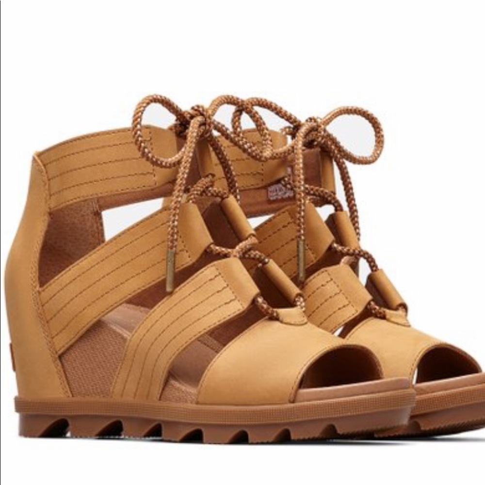 Brand new Sorel Joannie wedges
